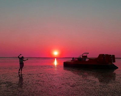 Broome Hovercraft Watch the sunset on a Broome Hovercraft tour