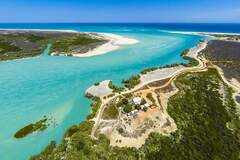 Pearls and Coast Scenic Helicopter Flight with Kas Helicopters | Sightseeing Pass Australia