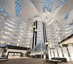 2 nights Crown Metropol Perth Deal with Sightseeing Pass Australia online.  Book today!