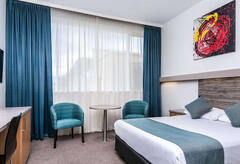 3 nights Comfort Inn Regal Park North Adelaide package with day touring.  Visit Sightseeing Pass Australia today for details.