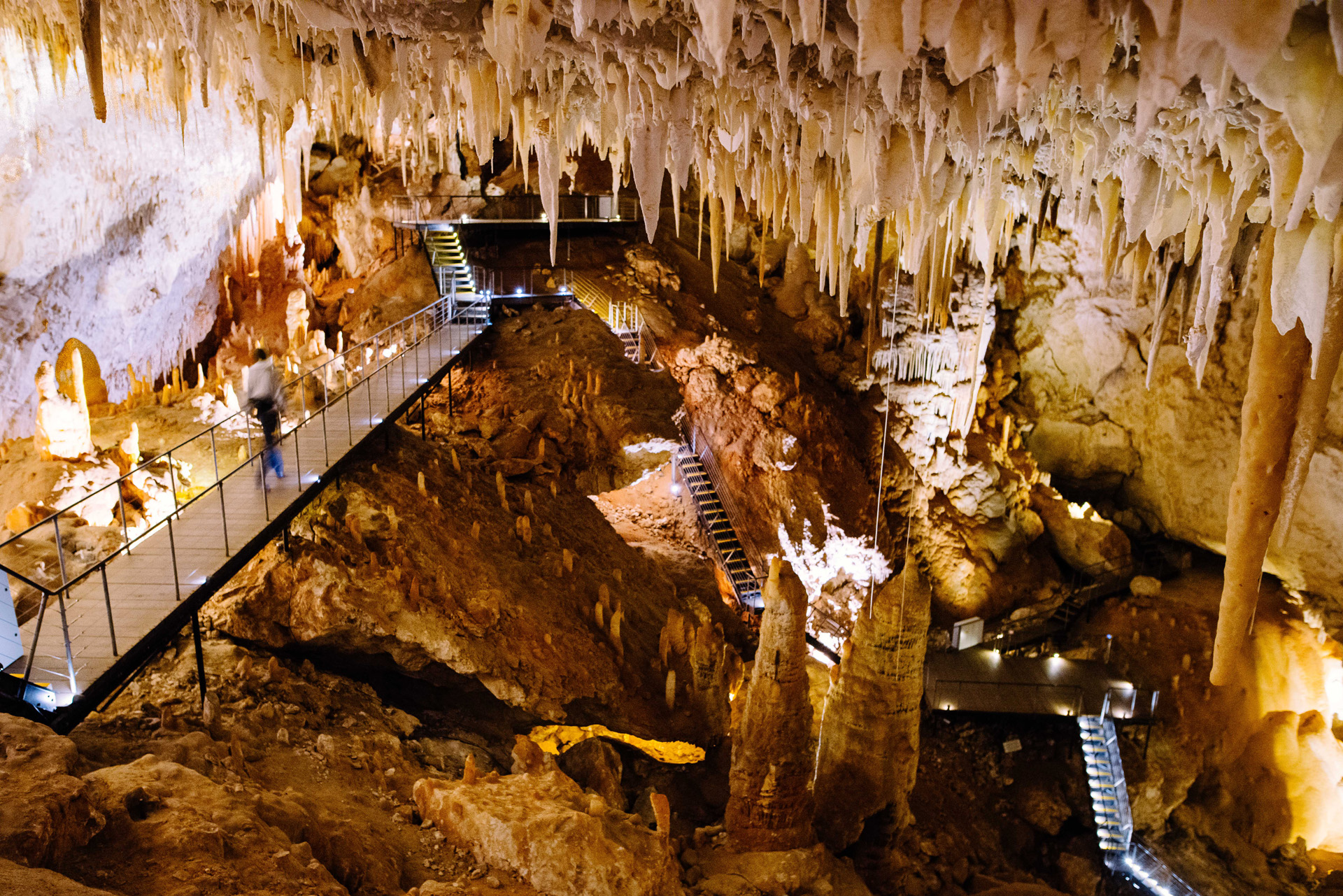 cave tours perth